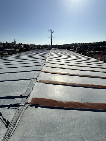 Renovace plechových střech